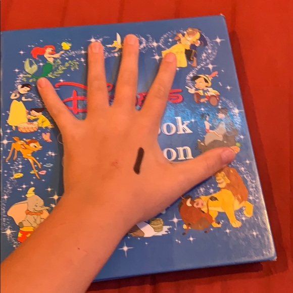 Disney story book collection - Picture 3 of 4